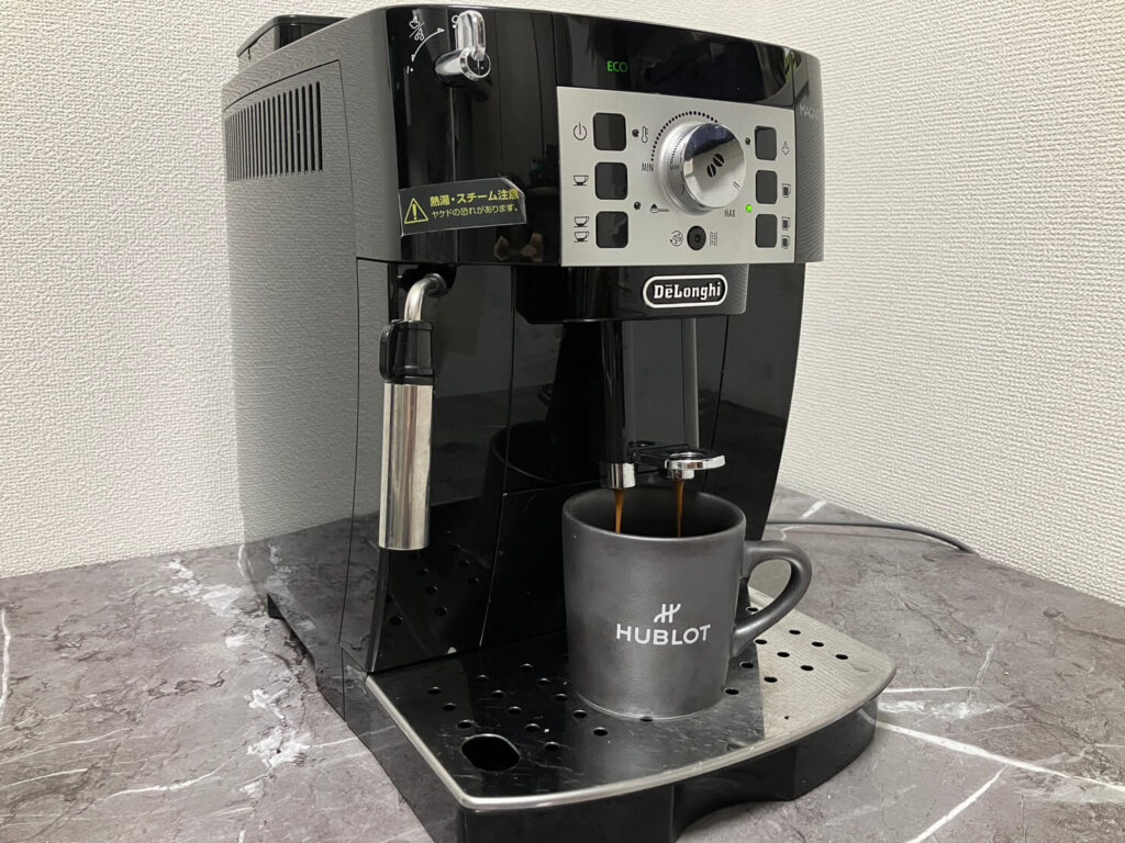 ボタン1つでカフェのようなコーヒーが飲める